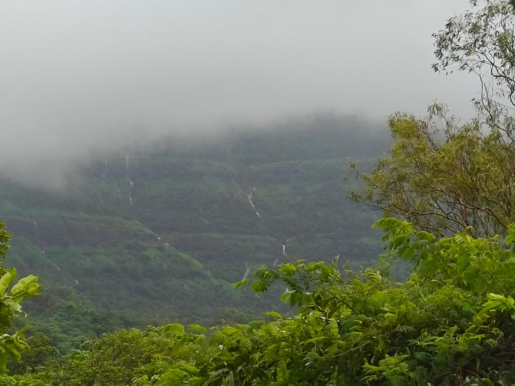 Shinde'S Tikona Valley Farm Villa Pune Esterno foto